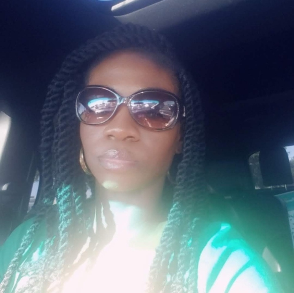 Meet your Posher, Tranika